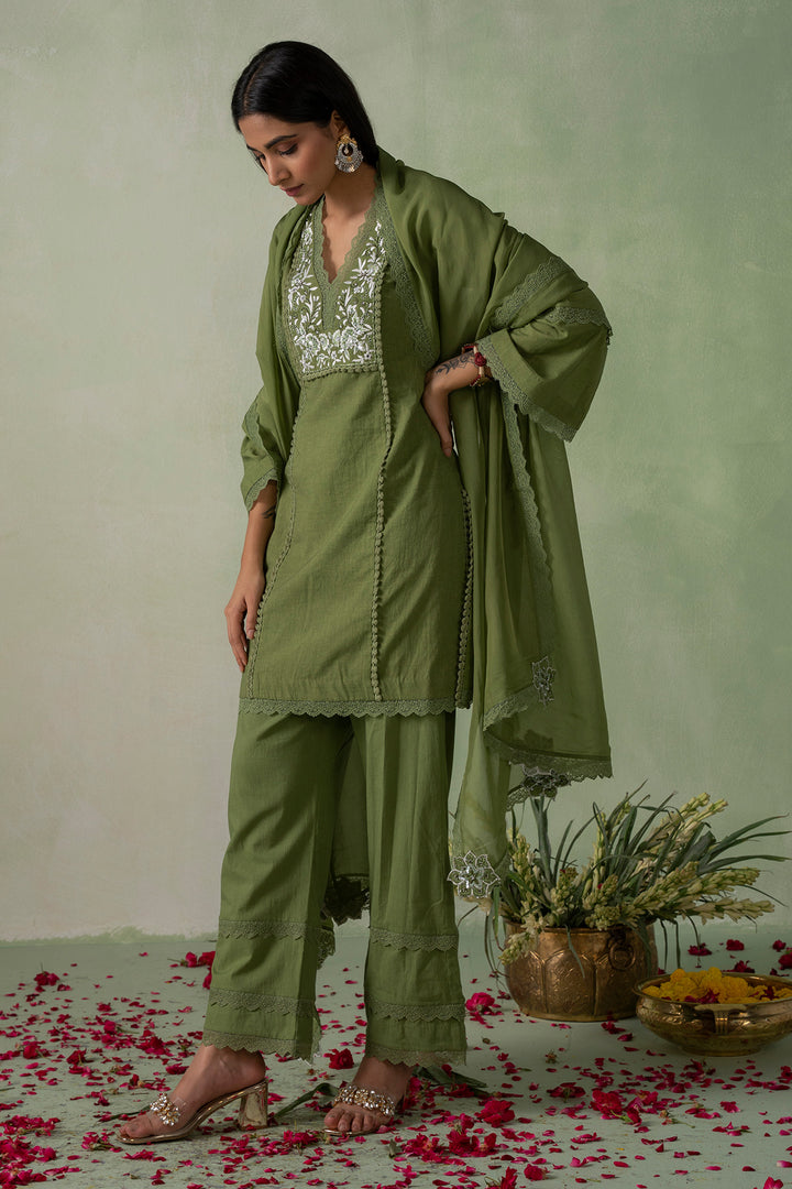 Jannat   Embroidered Kurta Set - Set of 3