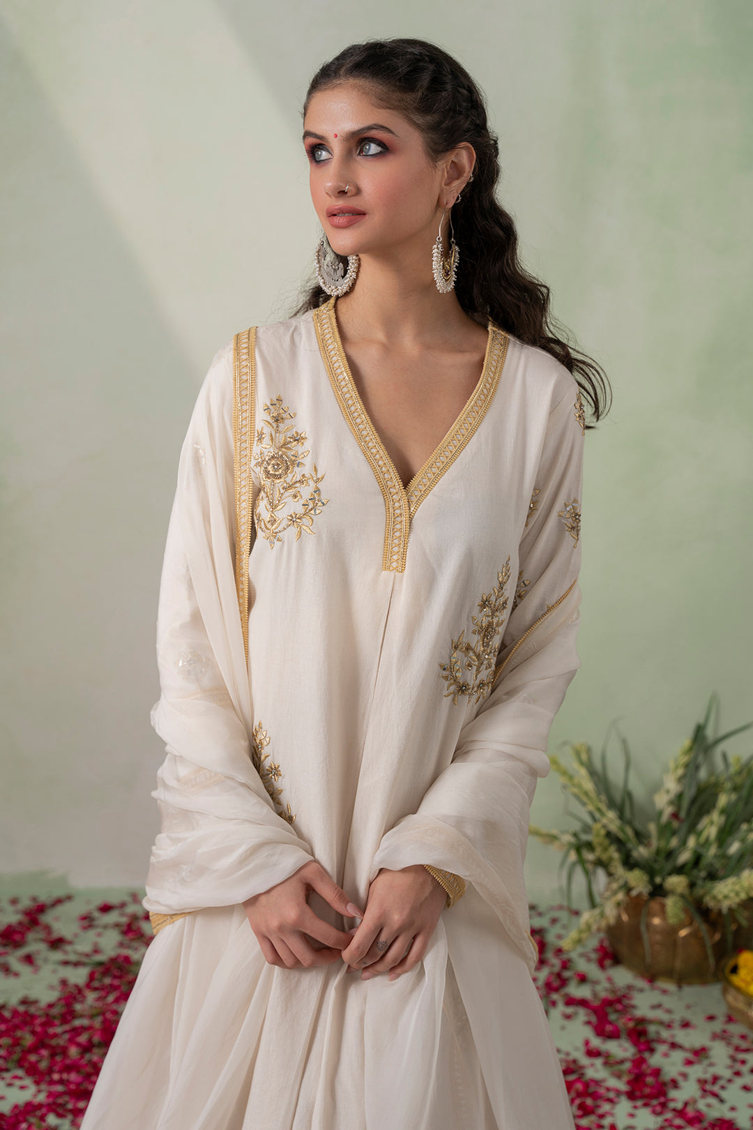 Jannat   Embroidered Kurta Set - Set of 3