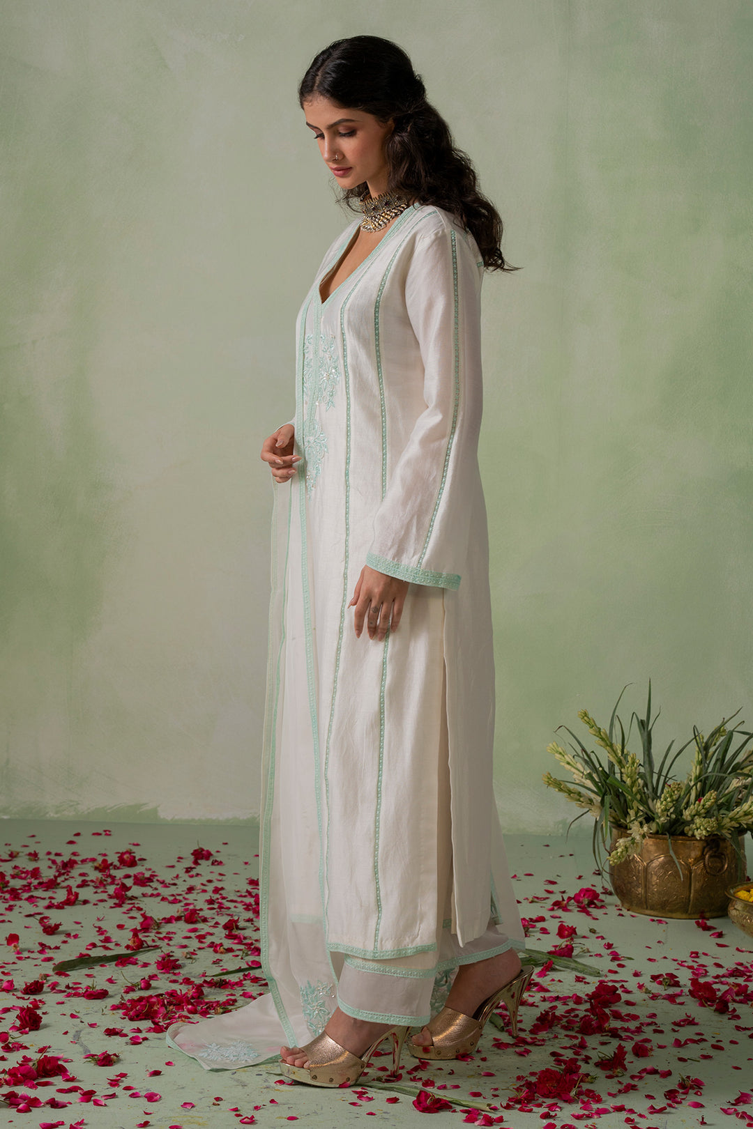 Jannat   Embroidered Kurta Set