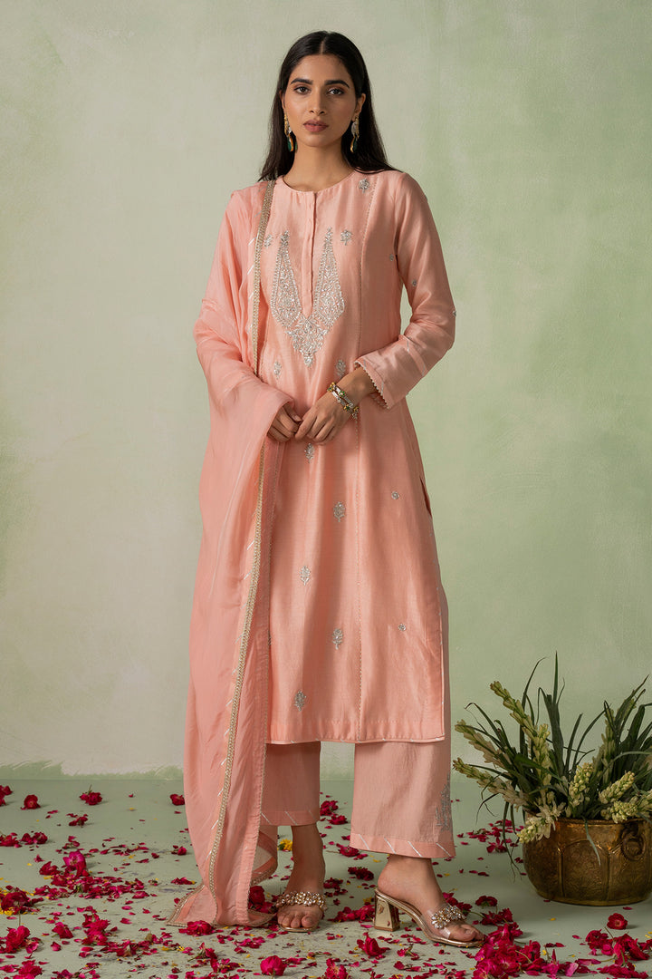 Jannat   Embroidered Kurta Set - Set of 3