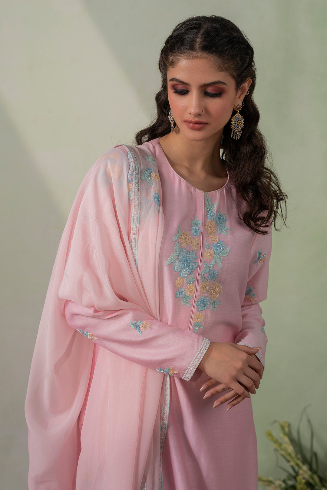 Jannat   Embroidered Kurta Set - Set of 3