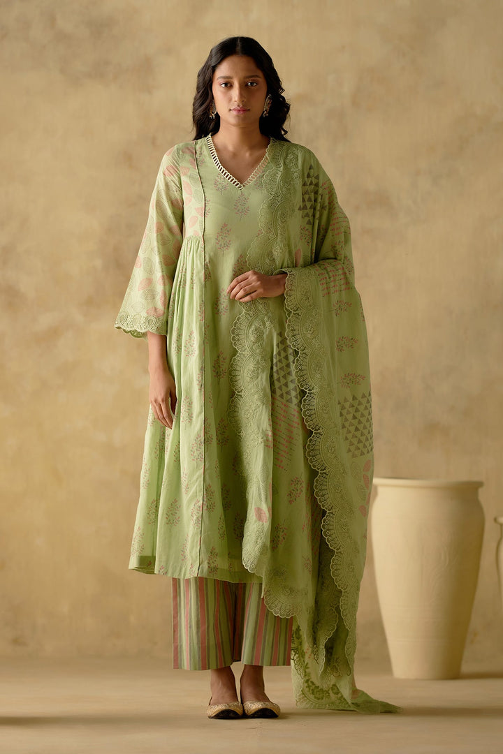 Naaz - Green Pleated Kurta With Palazzo And Dupatta - Set Of 3